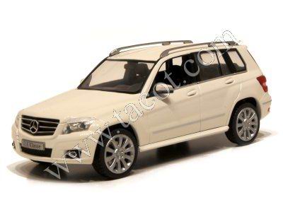 Модель 1:43 Mercedes-Benz GLK - white Special edition by Mercedes-Benz