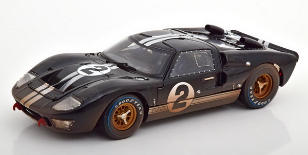 Модель 1:18 Ford GT40 Mk II №2 Winner 24h Le Mans Dirty Version (Bruce Leslie McLaren - Chris Amon)