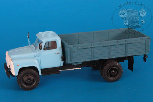 Модель 1:43 Бортовой грузовик 53-12
