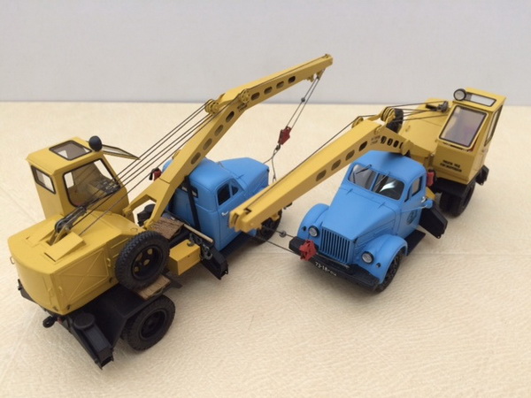 К-2,5-1Э автокран (шасси 51) - голубой/желтый (чистое исполнение) SL164-1 Модель 1:43