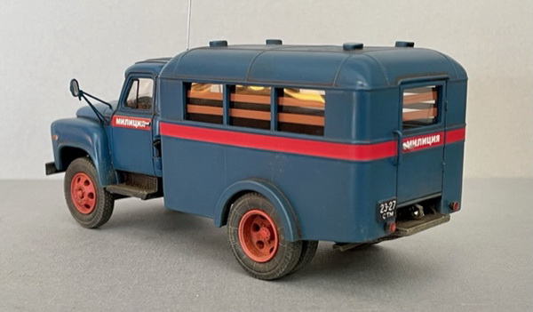 Модель 1:43 АМ-3 - фургон для перевозки личного состава и задержанных (52-01) (со следами эксплуатации). Серия 30 экз.