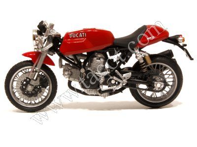 Модель 1:18 Ducati Sport 1000