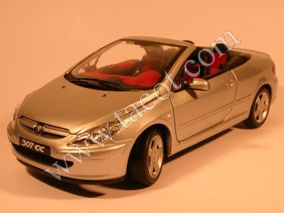 Модель 1:18 Peugeot 307 CC Open - silver
