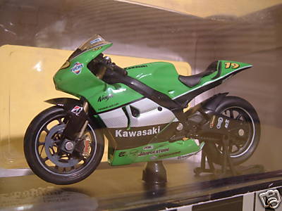 Модель 1:18 Kawasaki Ninja ZX-RR №19 (Jacque Olivier)