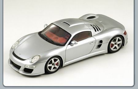 Модель 1:18 Porsche RUF CTR 3 Presentation - silver