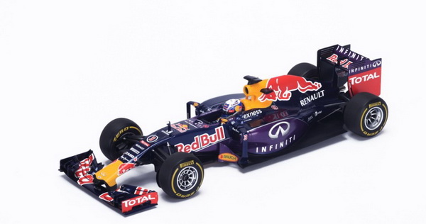 Модель 1:18 Infiniti Red Bull Racing Renault RB11 №3 3rd Hungarian GP (Daniel Ricciado)