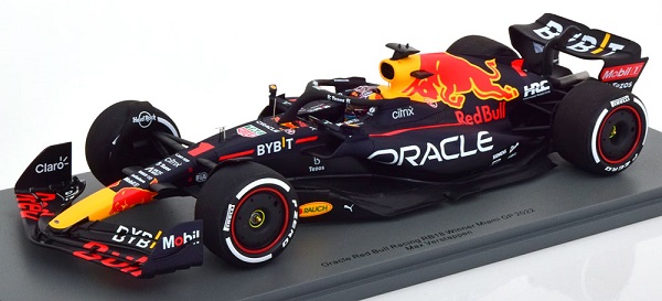 Модель 1:18 Red Bull Racing RB18 Winner GP Miami World Champion 2022 Verstappen