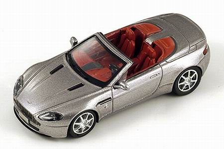 Модель 1:87 Aston Martin V8 Spyder - silver