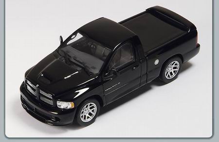Модель 1:43 Dodge RAM SRT-10 / black