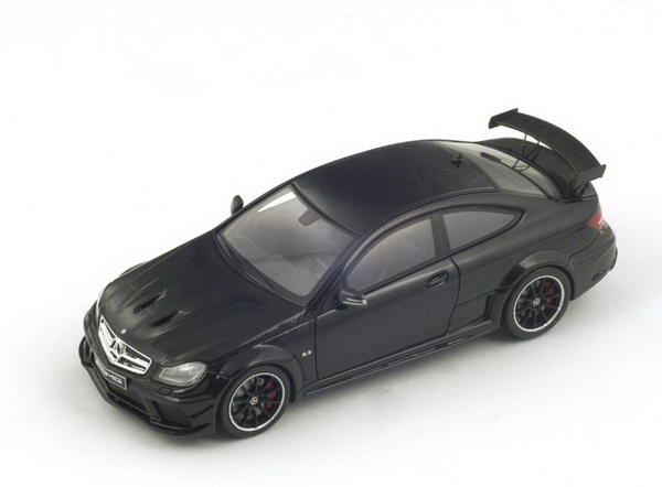 Модель 1:43 Mercedes-Benz C63 AMG - black