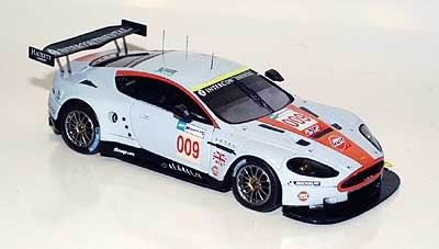 Модель 1:43 Aston Martin DBR9 AMR №009 Le Mans Winner LMGT1 Class (David Brabham - Antonio Garcia - Darren Turner)
