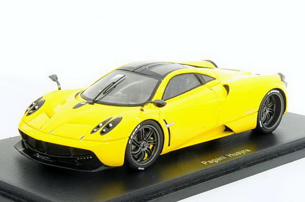 Модель 1:43 Pagani Huyara - yellow