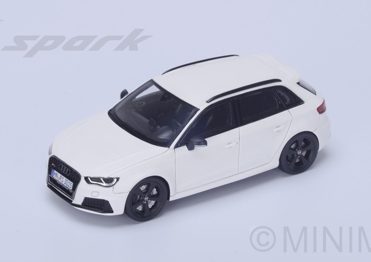 Модель 1:43 Audi RS 3 Sportback - white