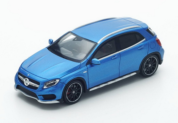 Модель 1:43 Mercedes-AMG GLA 45 - blue