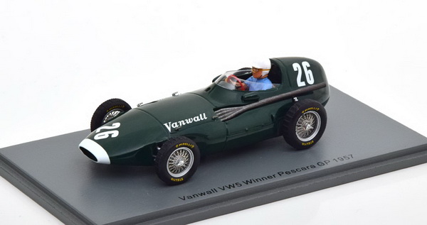 Vanwall VW5 №26 Winner Pescara GP (Stirling Moss) - green/white S7206 Модель 1:43