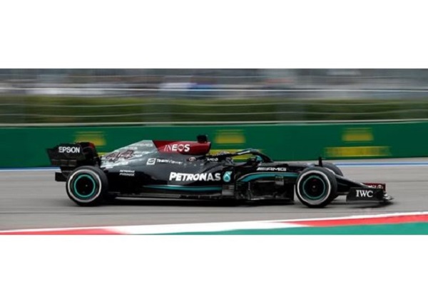 Модель 1:43 Mercedes-AMG Petronas F1 W12 E №44 Performance Winner Russian GP 2021 100th F1 Victory Hamilton