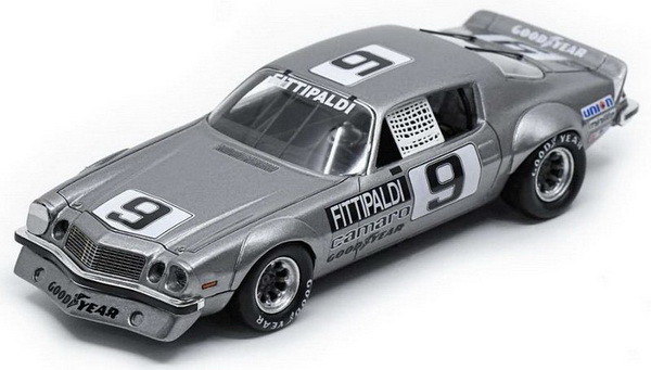Модель 1:43 Chevrolet Camaro №9 Daytona IROC (Emerson Fittipaldi) (L.E.300pcs)