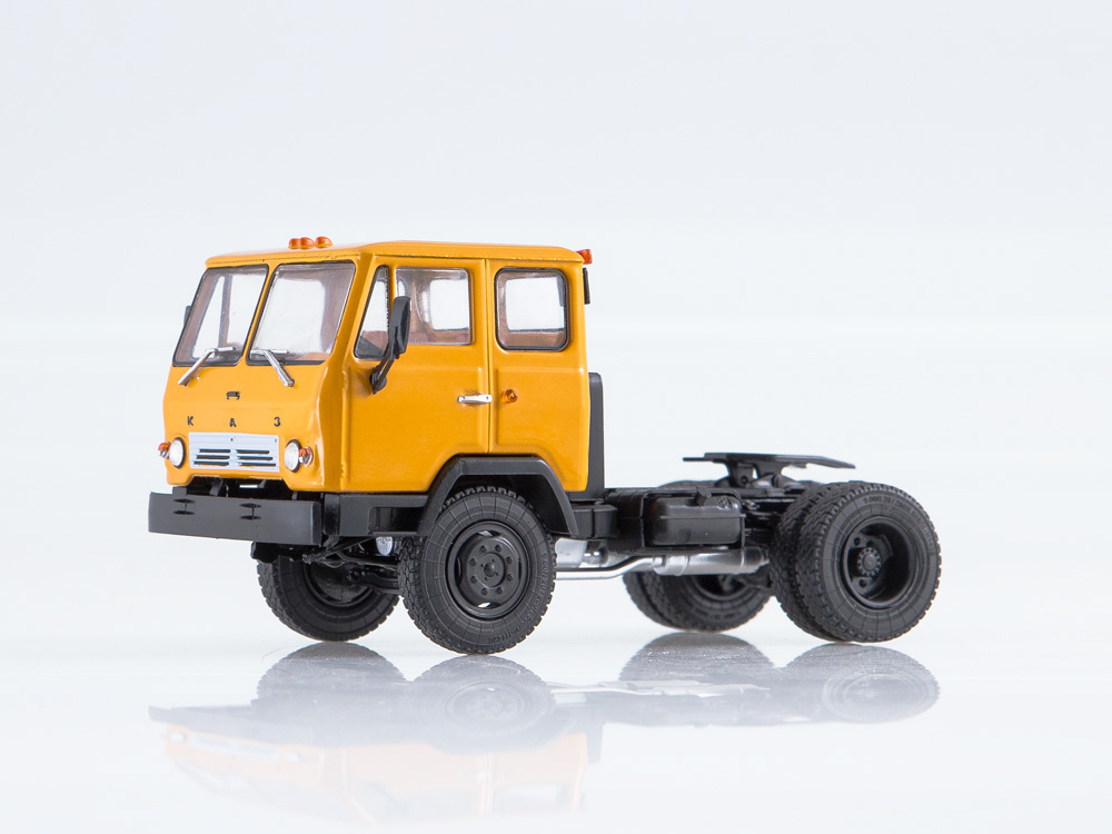 КАЗ-608В седельный тягач - оранжевый 101241.ор Модель 1:43