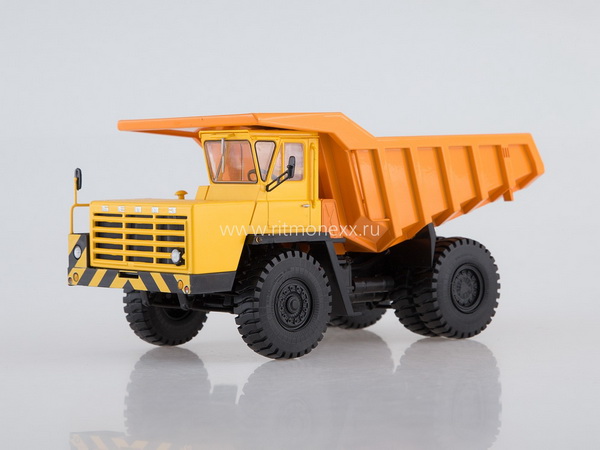 БелАЗ-540А карьерный самосвал - жёлтый/оранжевый 102231 Модель 1:43
