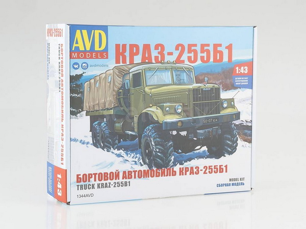 Сборная модель КРАЗ-255Б1 бортовой kit 1344AVD Модель 1 43