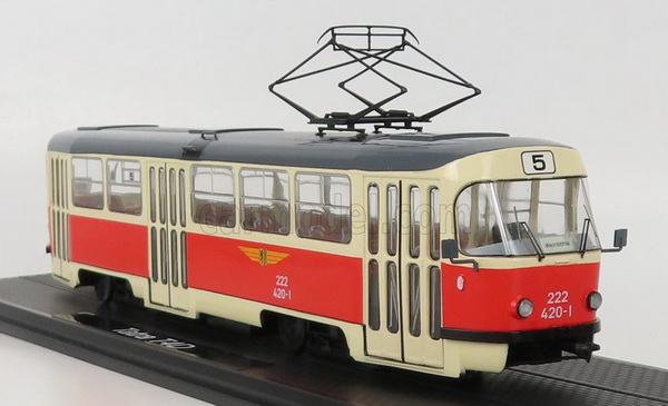 Модель 1:43 трамвай Tatra T4D Dresden 1967