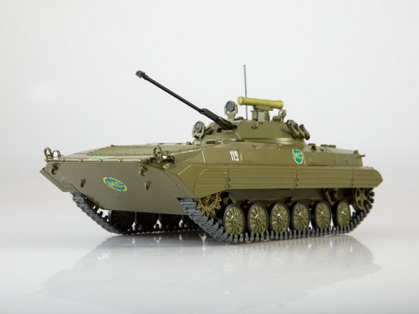 Модель 1:43 БМП-2 - серия «Наши танки» №29