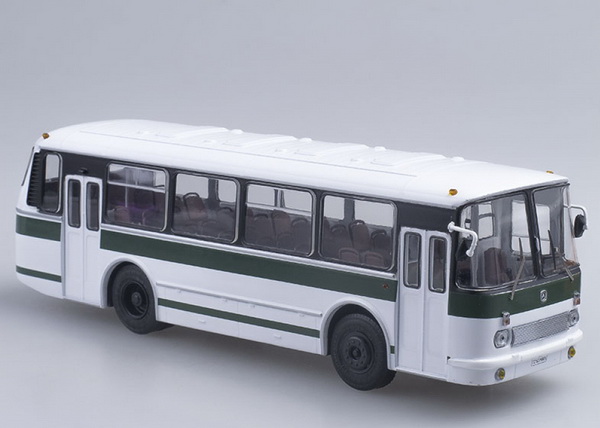 Модель 1:43 ЛАЗ-695Р - белый/зелёный