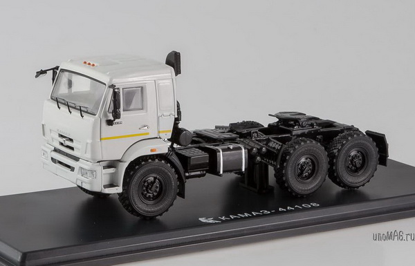 Модель 1:43 КамАЗ-44108 6x6 (седельный тягач) - серый