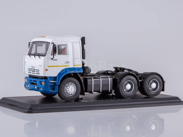 КамАЗ-6460 (седельный тягач) - белый/синий SSM1249 Модель 1:43