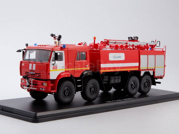 Аэродромный пожарный автомобиль АА-13/60 (6560) SSM1448 Модель 1:43