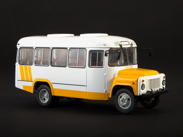 Автобус 3270 (бело-жёлтый) SSM4035 Модель 1:43