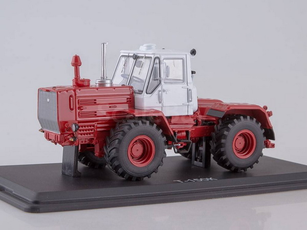 Т-150К трактор - красный/серый