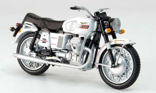 Модель 1:24 Moto Guzzi V7 Special