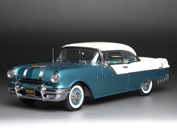 Модель 1:18 Pontiac Star Chief Hard Top - 1955 - White Mist / Valley Green