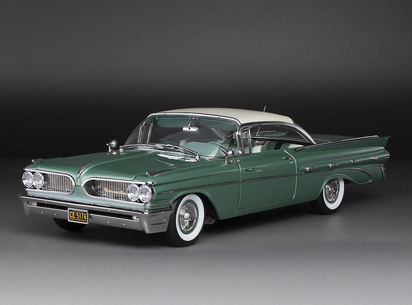 Модель 1:18 Pontiac Bonneville Hardtop - 1959 - Cameo Ivory / Jademist Green