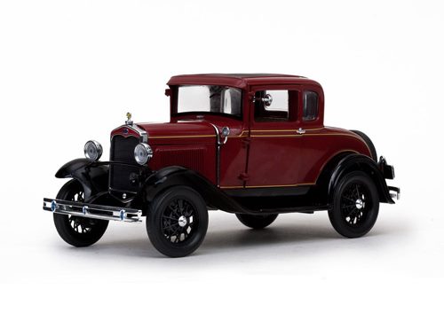 Модель 1:18 Ford Model A Coupe 1931 (rubelite red)