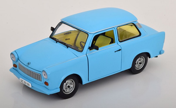 Модель 1:18 Trabant 601- Light blue