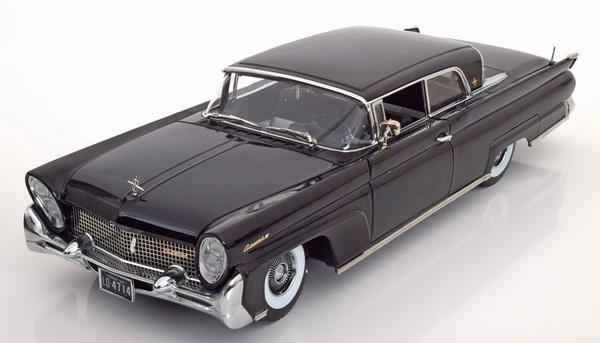 Модель 1:18 Lincoln Continental Mk III Hardtop - black