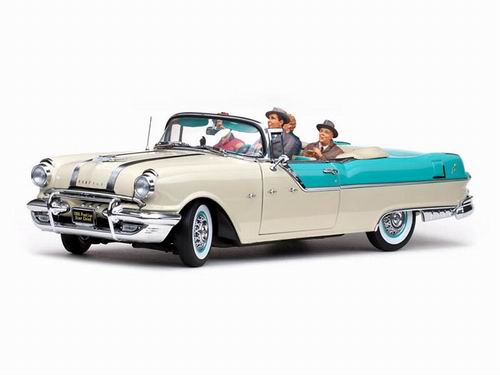 Модель 1:18 Pontiac Star Chief Convertible - I Love Lucy (Lucille Ball) - Nautilus Blue/White Mist