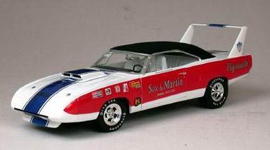 Модель 1:18 Plymouth Superbird Sox-Martin
