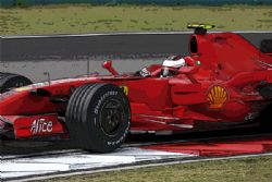 Модель 1:43 Ferrari F2007 F1 GP CINA (F.Massa - Kimi Raikkonen)-Ferrari~S 200th Championship VICTORY KIT