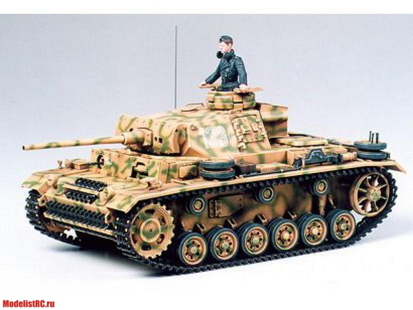Модель 1:35 Нем.танк Pz.kpfw.III Ausf.L с удлиненной пушкой KwK50L/60 1942г. с 1 фигурой танкиста