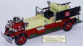 Модель 1:43 Ahrens-Fox Pumper Lambertville N.J. - red/beige