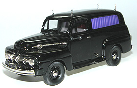 Модель 1:43 Ford Ranger F1 Hearse (похоронный) (L.E.300pcs)