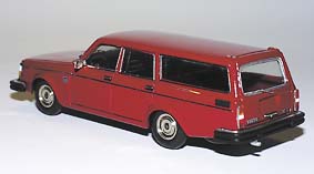 Volvo 245GL Kombi - red