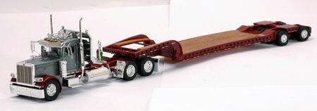 Модель 1:53 Peterbilt 388 Day Cab with New Rackley Lowboy in Grey and Red