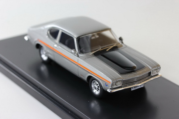Модель 1:43 Ford Capri - silver/black