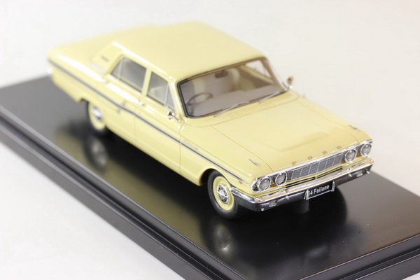 Ford Fairlane Compact - yellow