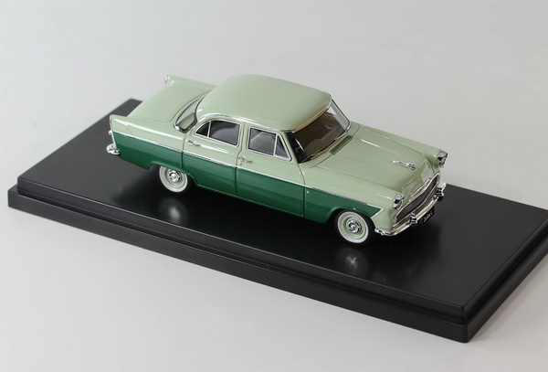 Модель 1:43 Ford Zodiac Lowline - 2-tones green