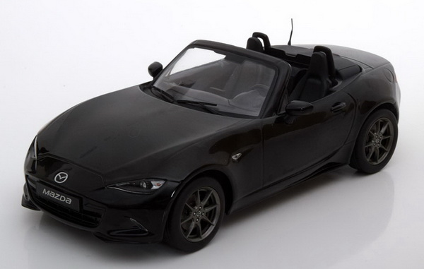 Модель 1:18 Mazda MX-5 Softtop 2015 - black